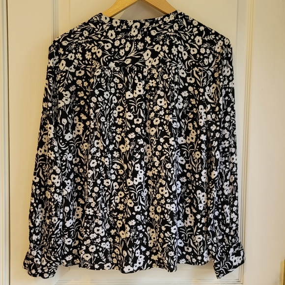 Pretty black and white blouse - Picture 5 of 6
